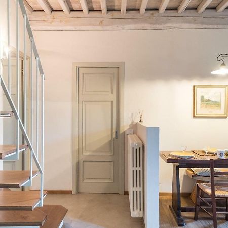 Apartamento Tornese With Private Parking And Terrace Lucca Exterior foto