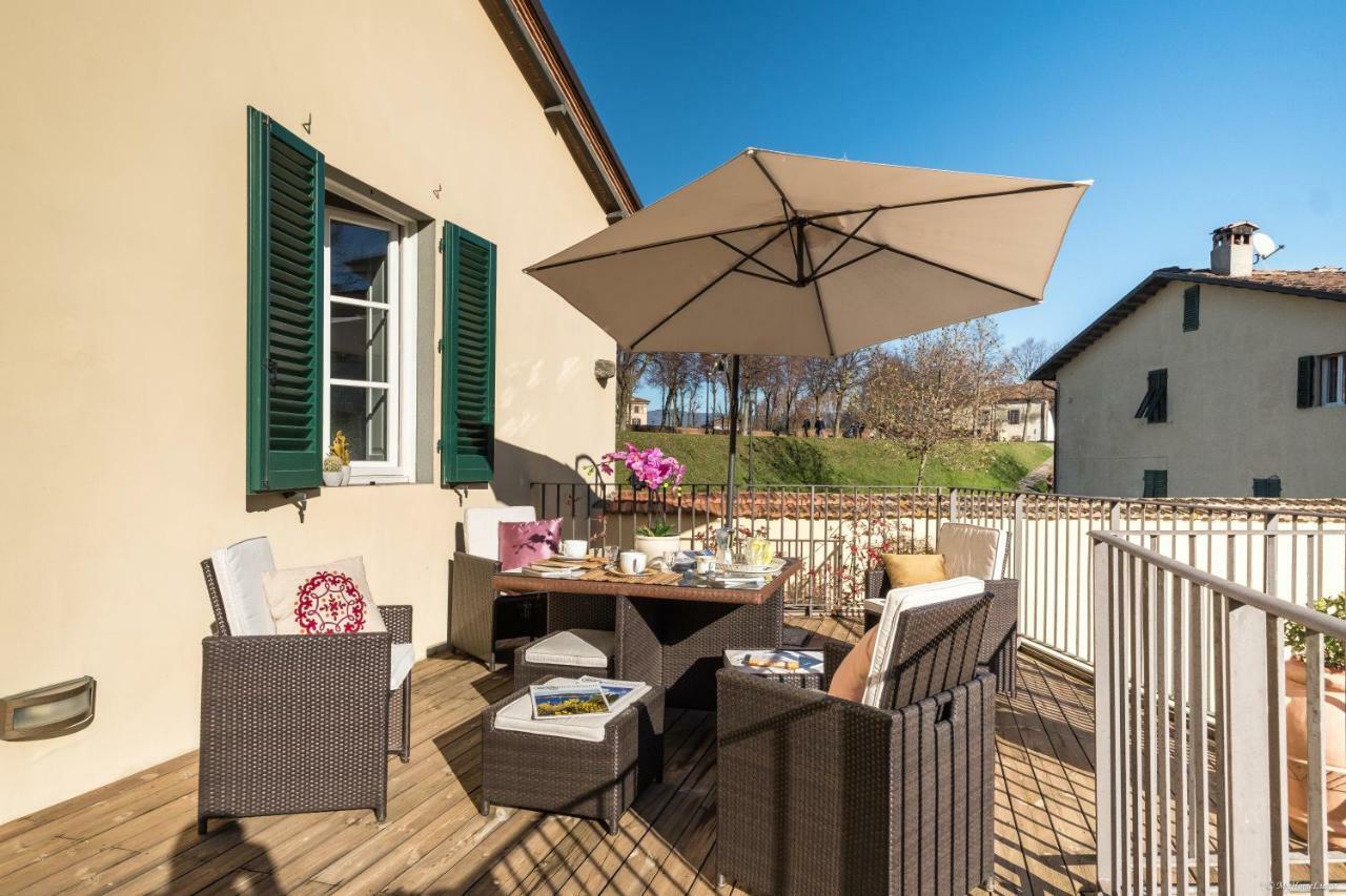 Apartamento Tornese With Private Parking And Terrace Lucca Exterior foto