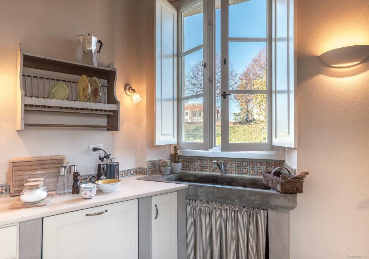 Apartamento Tornese With Private Parking And Terrace Lucca Exterior foto